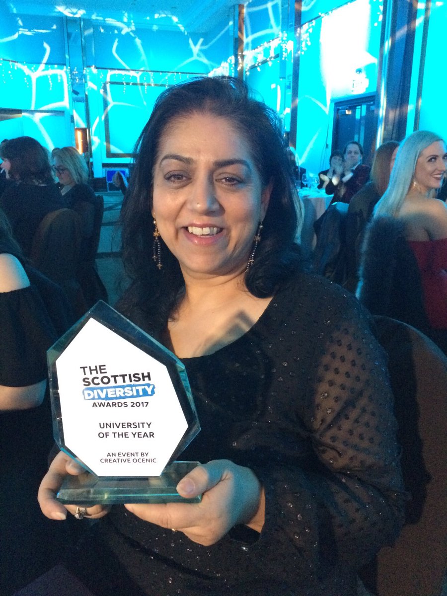 UWSPOD's tweet photo. We won - University of The Year 2017 at The Scottish Diversity Awards 2017 #diversitymatters @UniWestScotland  Naira Dar our amazing Equality &amp; OD Consultant representing our university @PrincipalUWS @DPrincipalUWS https://t.co/VzOVGYm1Ff