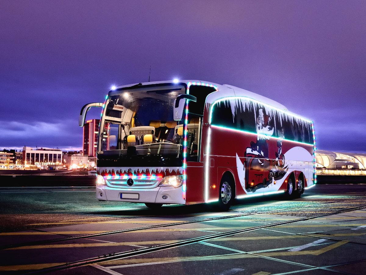 BusterHQ's tweet image. We're spreading holiday cheer....with Amazon cash. The first 100 people to book a trip with Buster using HOLIDAYCASH (applied in discount code field) by 1.1.18 will receive a $50 Amazon gift card via email. Limit one per customer. We hope you join us on the road again in 2018!