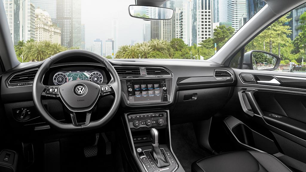 AutoFair_VW's tweet photo. The 2018 Volkswagen Tiguan was named the best compact SUV for 2017 by https://t.co/idhKma4ot9 . #Tiguan https://t.co/8zX5g2ge3J