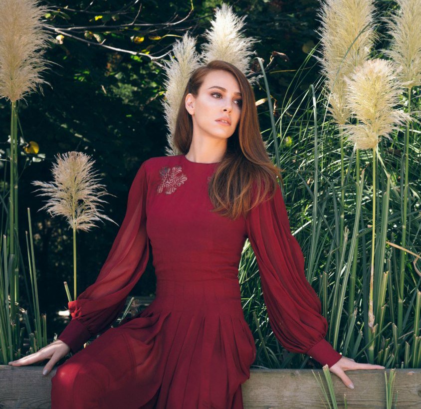 Nil_ka2106's tweet photo. @tccandler I vote for #ElcinSangu
#100MostBeautifulFaces2017 #TCCandler #faces2017 https://t.co/0Qdde6056M