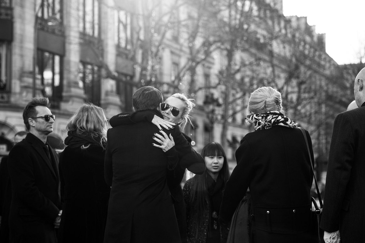 Hashtag Laetitiahallyday No Twitter