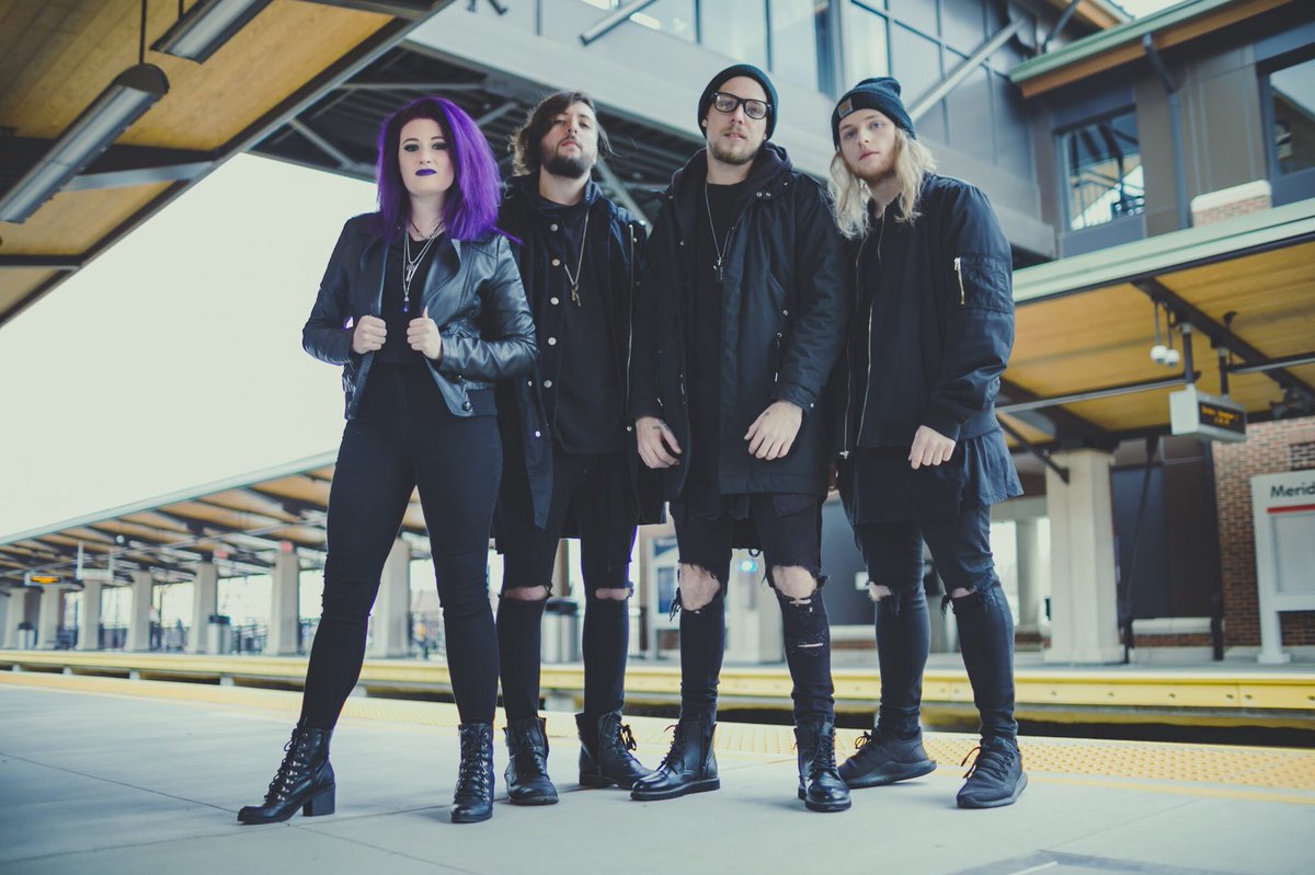 Light It Up (@lightitupct) on Twitter photo ๐๐โ๏ธ (Photo: <a href="/emilyjillian/">Emily Jillian ๐ค</a>)
#lightitup #liu2k17 #fbtfam #band #altrock #alternative #rock #poppunk #photography #allblackeverything #paramore #pvris ๐๐โ๏ธ (Photo: <a href="/emilyjillian/">Emily Jillian ๐ค</a>)
#lightitup #liu2k17 #fbtfam #band #altrock #alternative #rock #poppunk #photography #allblackeverything #paramore #pvris