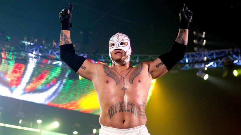 Happy Birthday to wrestling legend Rey Mysterio Jr. who turns 43 today! 