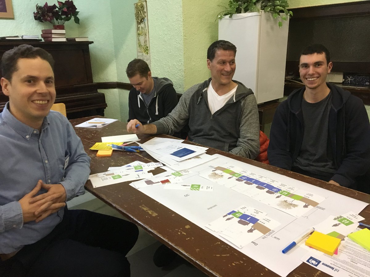 Janet Davis tweet media