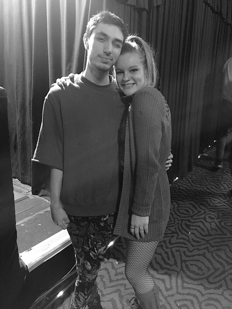 My lil sis with <a href="/Kidswaste/">kiwi</a> the other night ❣️ What cuties🙈 <a href="/maraaroseee/">Mary rose arcayera</a>