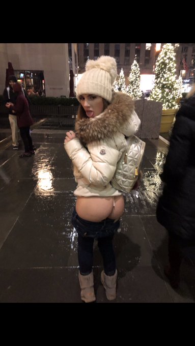 ❄️Even when it&rsquo;s 32 deg my ass will always be out ❄️😇 New York I love you!!!!! https://t.co/wjXcUPFu<a href="/tag/mvsales"class="tags"><span>#mvsales</span></a>