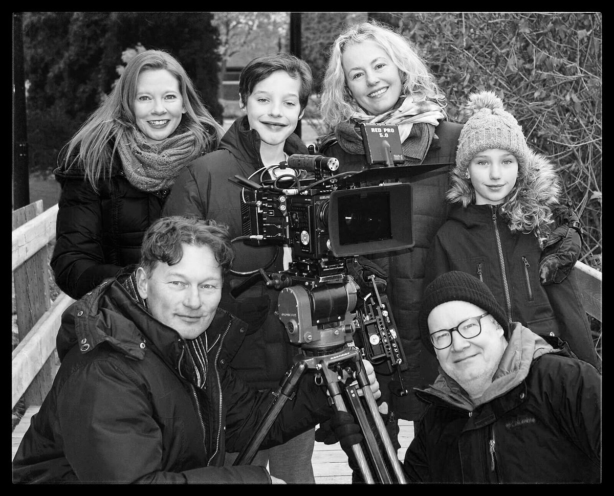 LActresse's tweet photo. It's a wrap for #YouArrive #Film directed by #MarkKrupa produced by #MoonFactory. #FeatureFilm #Drama #Psychology #Therapy #Families #InterGenerationalTrauma #Movies #Acting #Montreal #Actra #Uda https://t.co/uo8ItYuY1u
