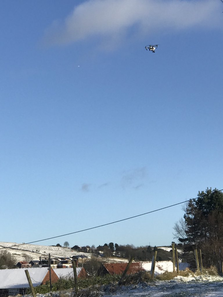 MacDougallD's tweet photo. @AerialFocusLtd @BrokenpencilUK See you at the next RT meet thanks for the show of the drone plus your ongoing support #rt558 #OldhamHour @SaddRT558 https://t.co/h4ZE9uxlqE