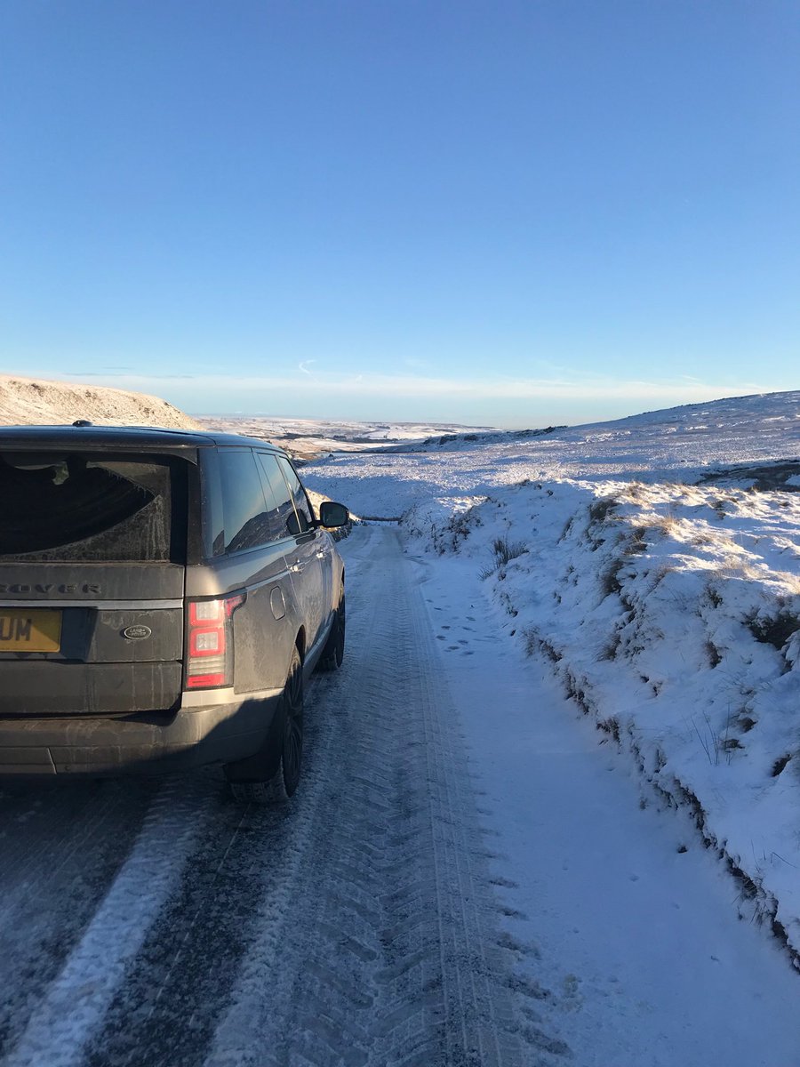 nickrumboll's tweet image. #Range Rover #anychallenge #awesome #decembersnow #nofear #BringItOn