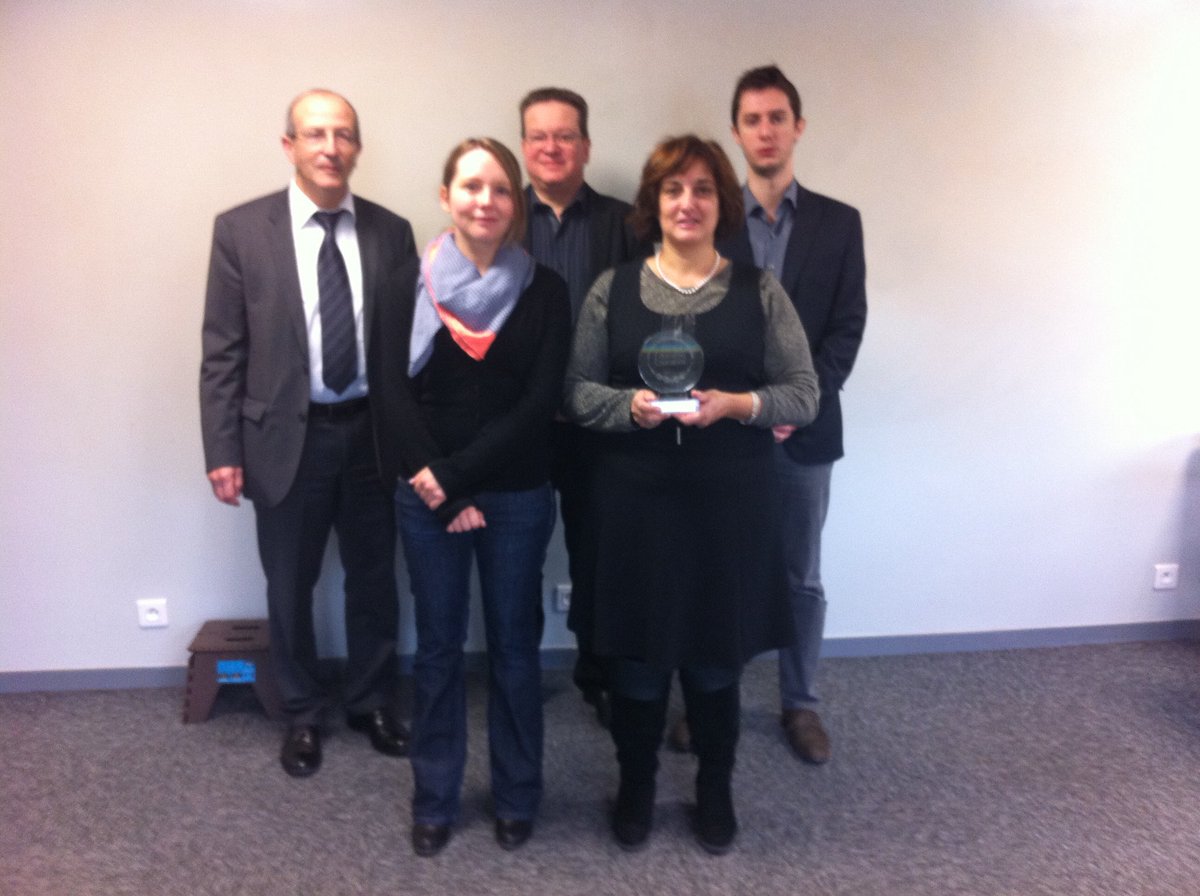 ibe_pro's tweet image. Cc @jpberthet moi je reconnais un certain #trophée dont le petit frère se trouve dans mon bureau à moi #sequencesouvenir 😊👍😉a toute la team #robotaura Bruno Dorothée @batier @flo_nebout @EdwigeCoureau @cathpero