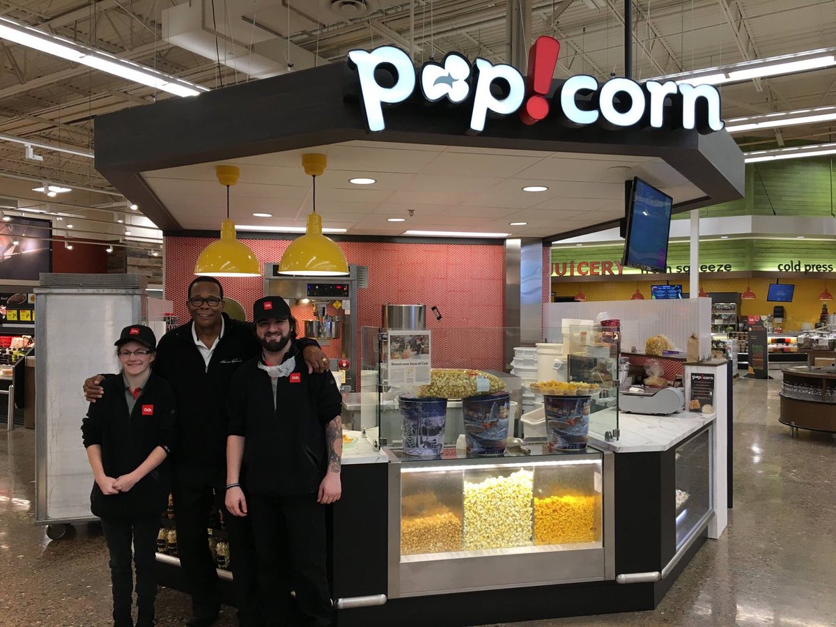 cubfoods's tweet image. Look who stopped by Cub in Stillwater!

We were honored to give @Twins legend, Rod Carew, a tour of our newly remodeled store ⚾