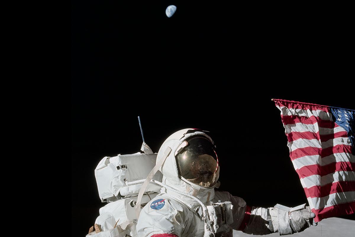 newscientist's tweet image. Trump directs NASA to send astronauts to the moon and then Mars bit.ly/2z1PW2h