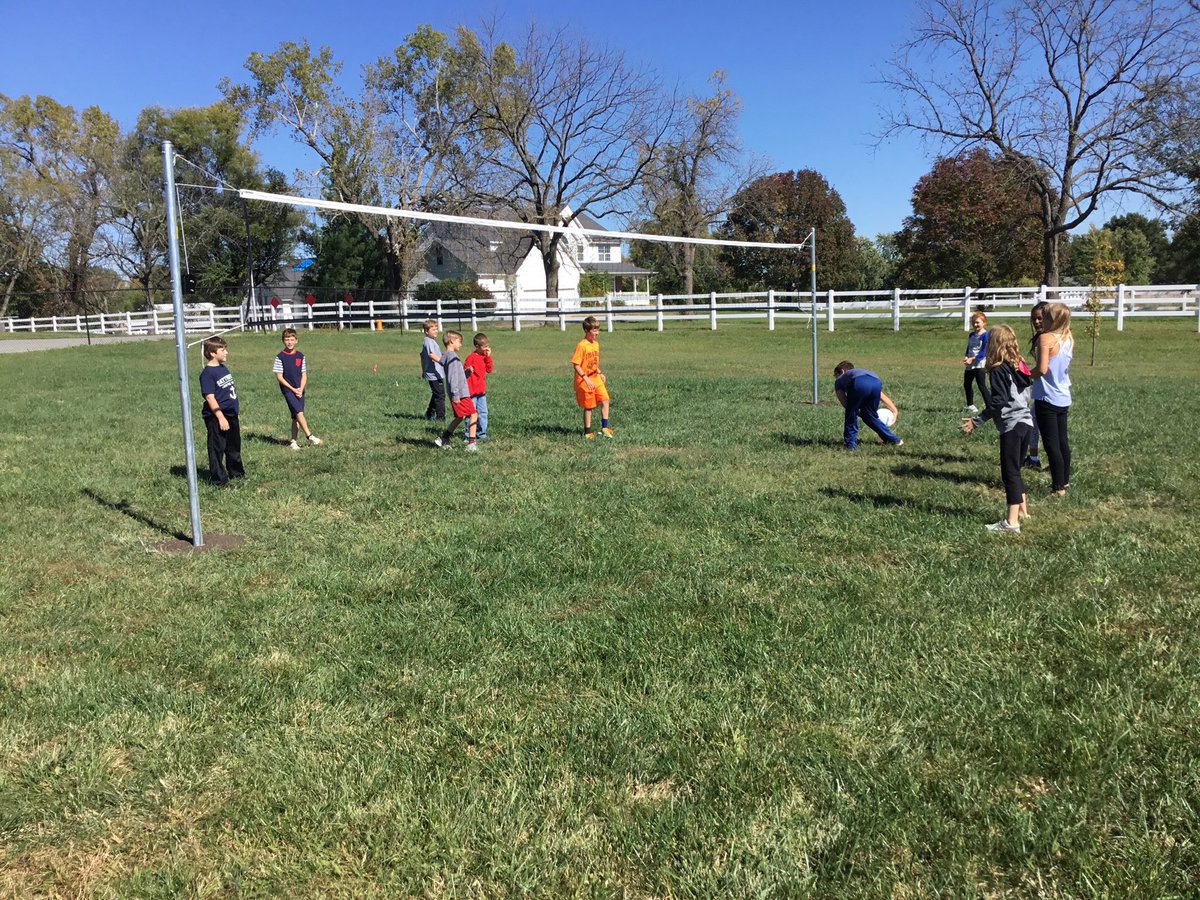Volleyball at Recess!  Thank you <a href="/FUTP60/">Fuel Up to Play 60</a> <a href="/MidwestDairy/">Midwest Dairy</a> for the grant. <a href="/MadisonPlaceK5/">Madison Place</a> <a href="/olatheschools/">Olathe Public Schools</a>