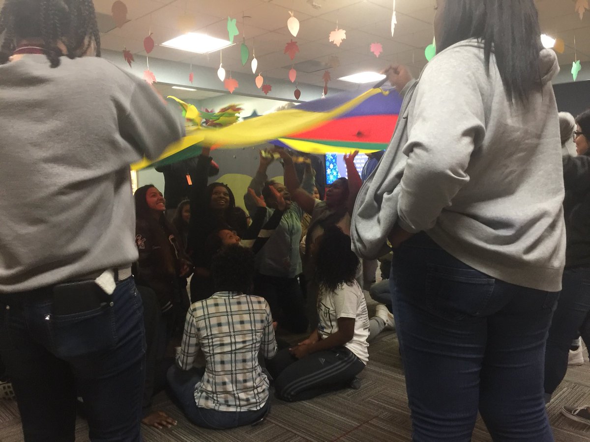 MsSC_LHS's tweet photo. Today #LHSchilddevelopment took a field trip to the @LewisvilleTxLib to research #ChildrensBooks and literacy in Pre-K! @MrsScrivnerLHS https://t.co/HAURfbvSrF