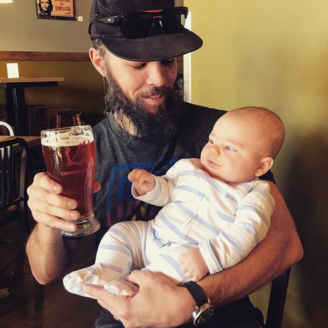 Bears. Babies. Battlestar Galactica.

pc :: hopsandspokes