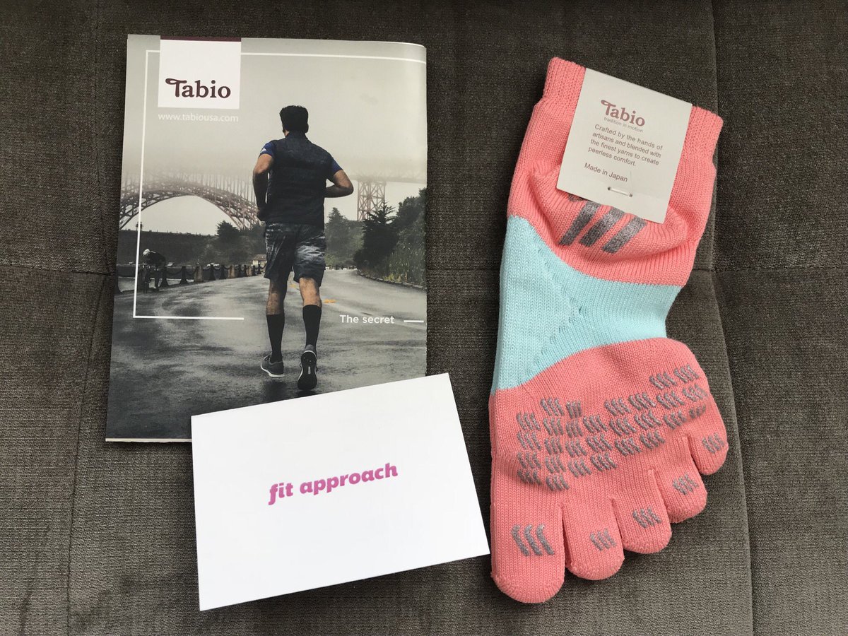 runhikenplay's tweet photo. Excited to try these @tabio_usa run toe socks! @FitApproach #TabioUSA #ComfortEvolved #TabioRunning #TabioSports #runchat #runners https://t.co/bZV9bKjs8y