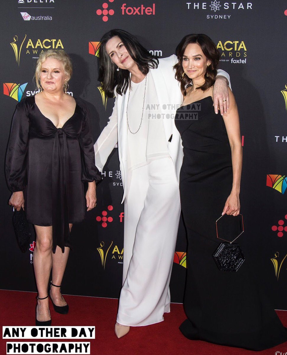 How tall is pamela rabe