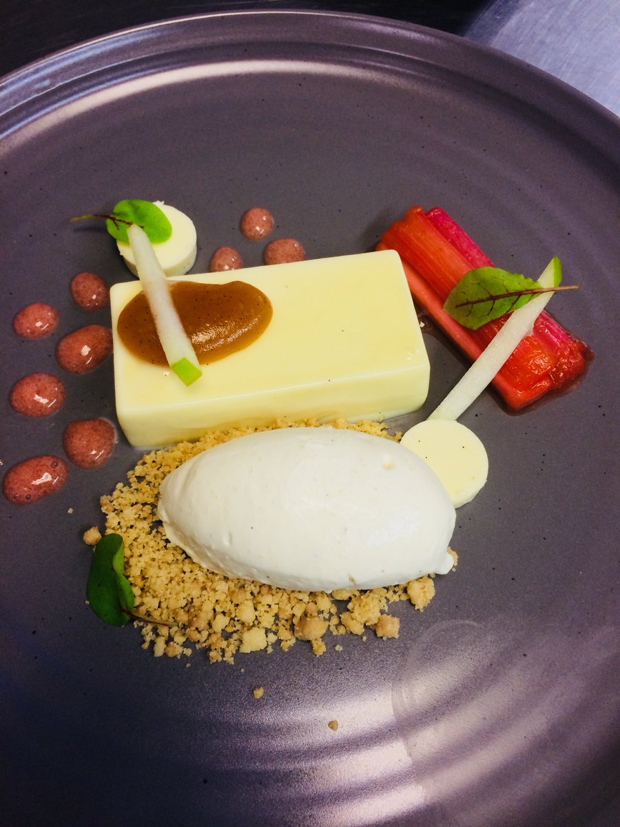 Tonight’s dinner <a href="/JamesLarkins1/">James Larkins</a> <a href="/EurestUK/">EurestUK</a> <a href="/compassgroupuk/">Compass Group UK & I</a> #bt #foodie #cheflife