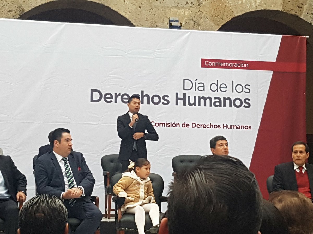 VotoIncluyente's tweet photo. Ahora más que nunca debemos fijarnos por quién vamos a votar, las personas #LGBTI hemos sido excluidas por mucho tiempo de la participación política, realicemos y propongamos un #VotoIncluyente  #IncidamosJuntxs https://t.co/D9MjS89fGe