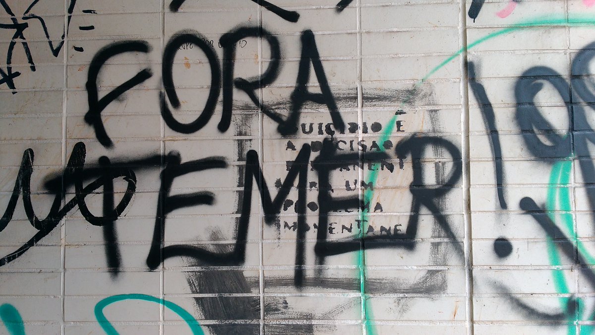 CerezaDelQueque's tweet photo. Suicídio é uma solução permanente para um problema momentâneo. https://t.co/fK9SxtZ6jk