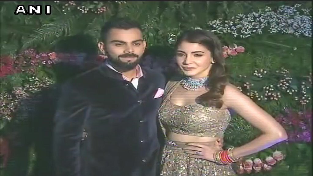  @AnushkaSharma &  @imVkohli arrive at their wedding reception   #VirushkaReception  #Virushka