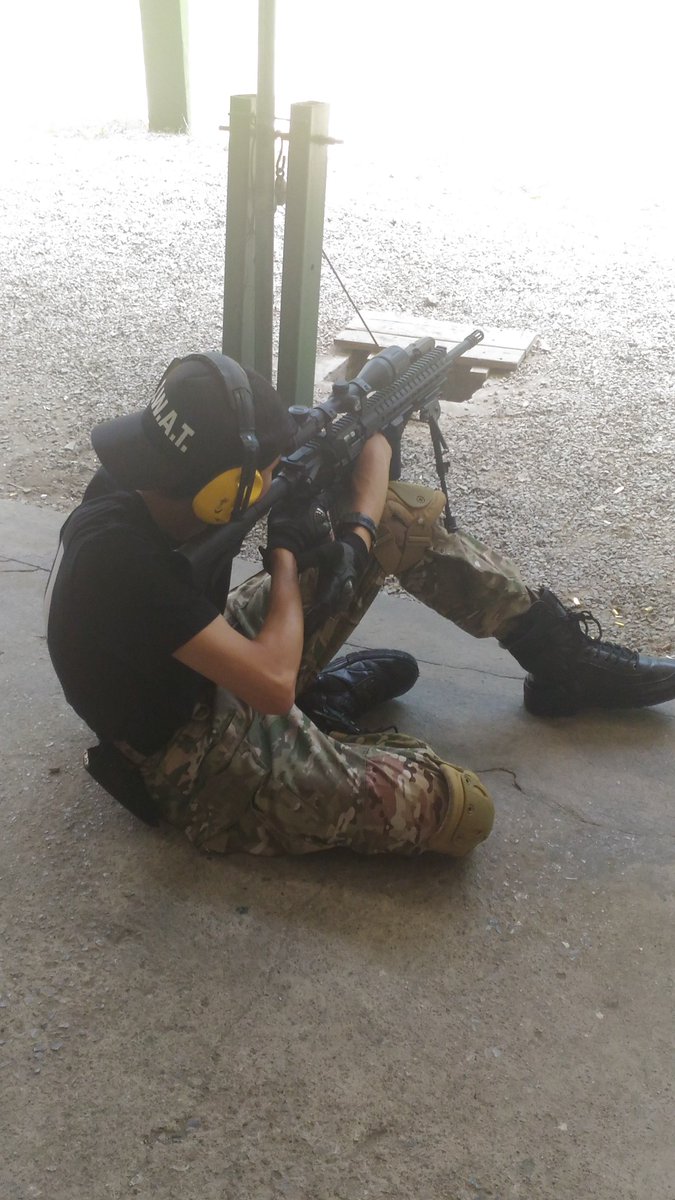 Moto中尉 在タイモトブロガー 射撃姿勢一覧 皆さん奇麗です 1 タイ軍近衛 近衛警護の方 2 フランス軍 兵士xの献身氏 3 タイ軍装勢 Papi Rtarf氏 4 サバゲ勢 装備持参の本格的な方