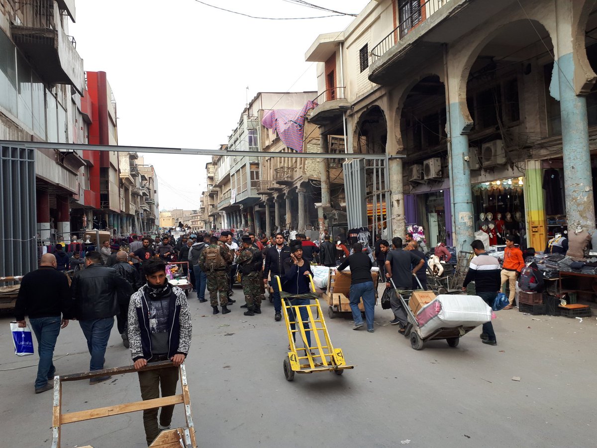 HoWaziri's tweet photo. With its current features, #Baghdad looks increasingly like a city from an old third world countries. Once the glorious #alRasheed street in central Baghdad. #Iraq. https://t.co/auIiCeb9Ji