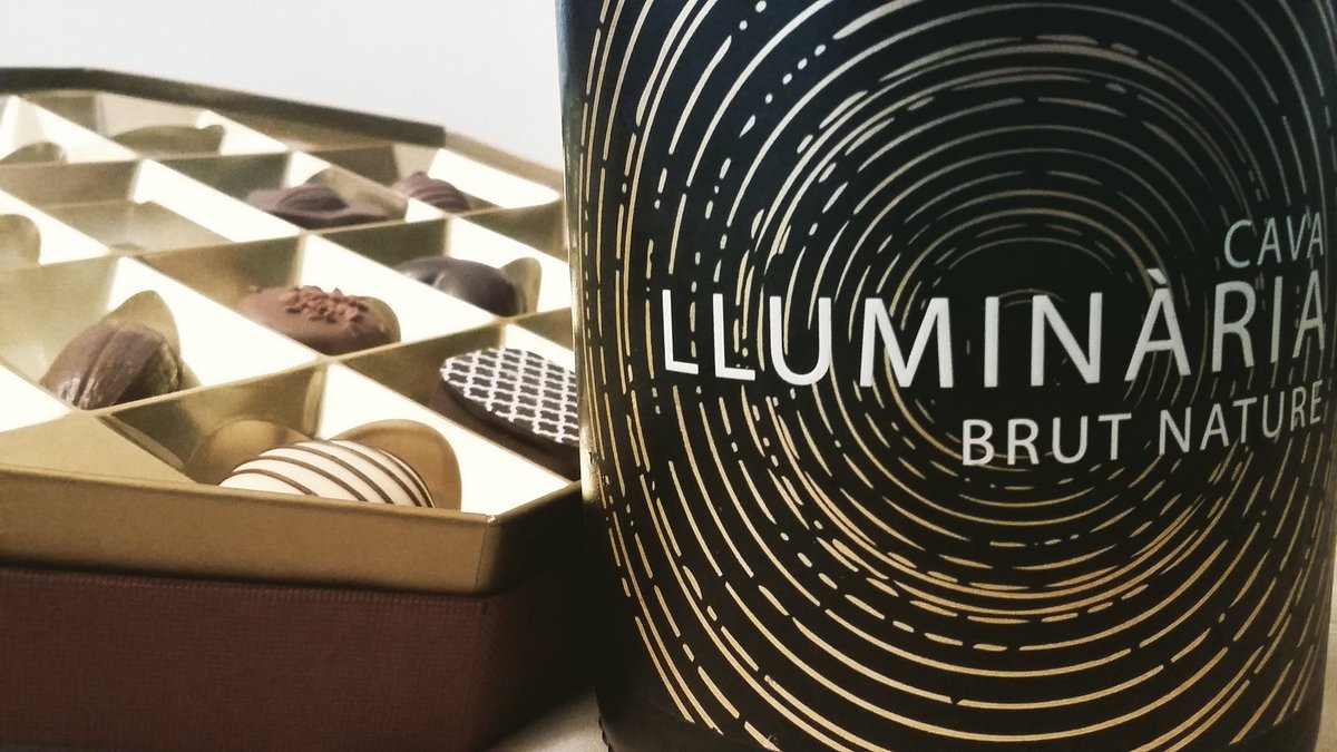 BodegasLeopoldo's tweet photo. Hoy disfrutando del #cava #lluminaria brut nature elaborado en requena @DO_Cava https://t.co/axGiacJt2n