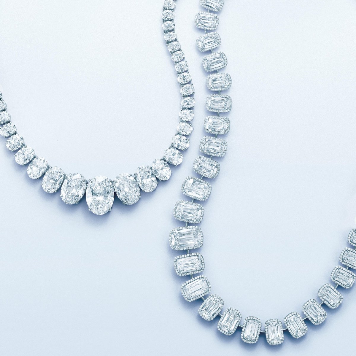 KwiatDiamonds's tweet photo. Each Kwiat creation exalts the beauty of our diamonds — an exceptionally brilliant display of craftsmanship and design. Shop the link in our bio.  https://t.co/DcqIjSuUb0 #KwiatDiamonds https://t.co/FbAyBeeRBJ