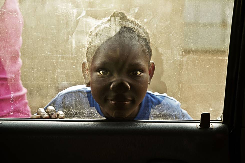 apalaciosrubio's tweet photo. Aprovechado los días de vacaciones… #Expo interesante en #VitoriaGasteiz hasta el 7 de enero. #Kontrastafrika del fotoperiodista Kike Gómez, que se puede visitar en el Centro Cultural Montehermoso.
¡Yo le haría caso a @61chema!

Foto Kike Gómez
https://t.co/wO5SInexNo https://t.co/YA072dVqBr