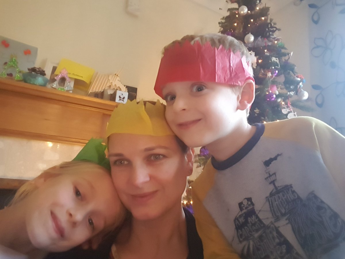 HomeWalsh's tweet photo. Happy boxing day! Finishing the best homestukeleywork! @stukeleymeadows https://t.co/cQPlJeEtM1