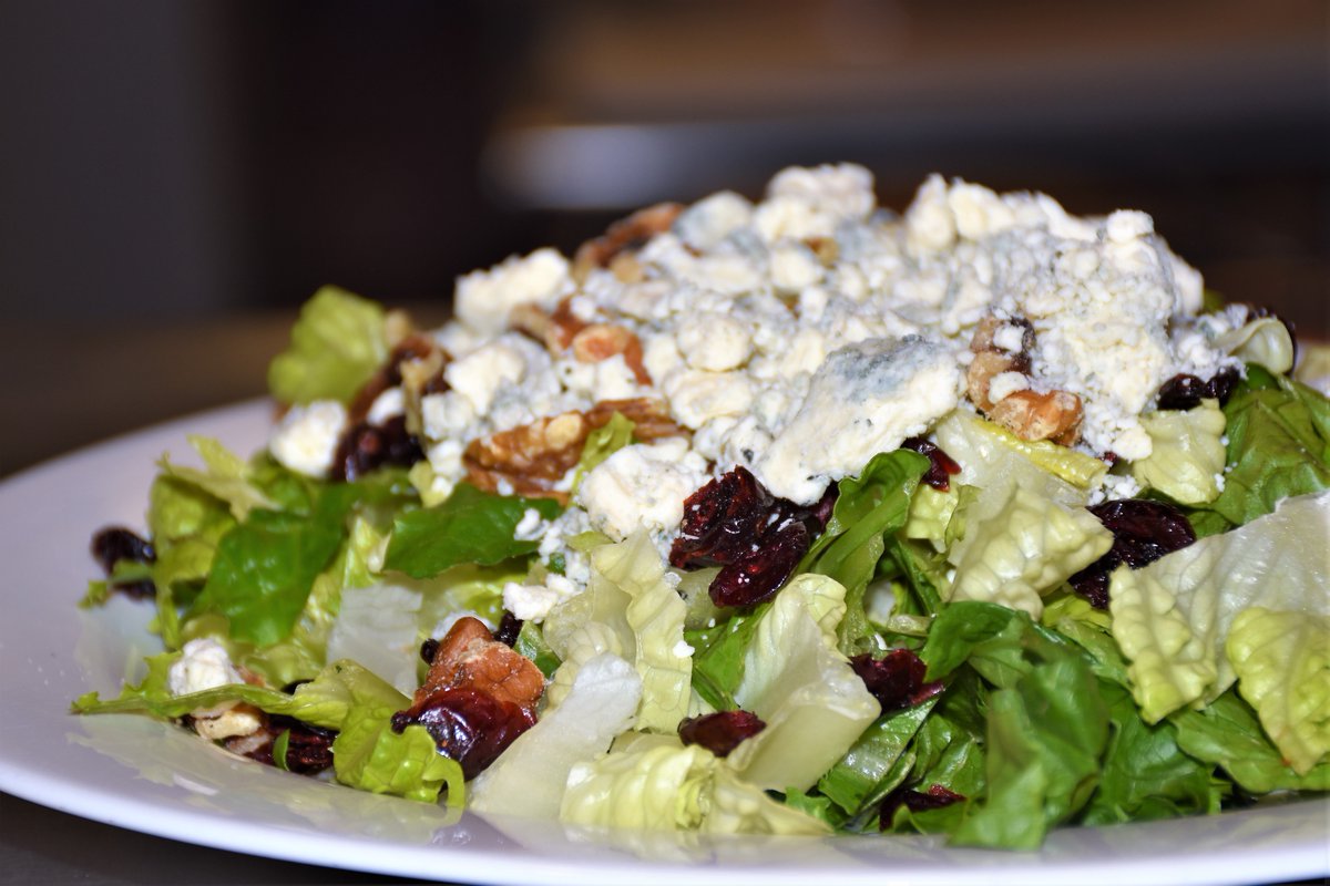 CTToozyPatza's tweet photo. Take a break from all the heavy holiday meals, stop in and grab a fresh salad to lighten it up.  #wiltonct #cteats #wiltonpizzapasta #toozypatzapizza https://t.co/FgVtBnyjBn
