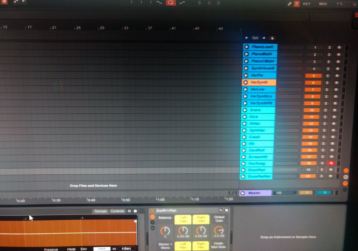 Swift_Pro's tweet photo. All sounds loaded now time to edit get it over into #Protools.To start the mix #BeatTuesday #SwiftProzBeatz✌️ https://t.co/l7ZjbFiJK4