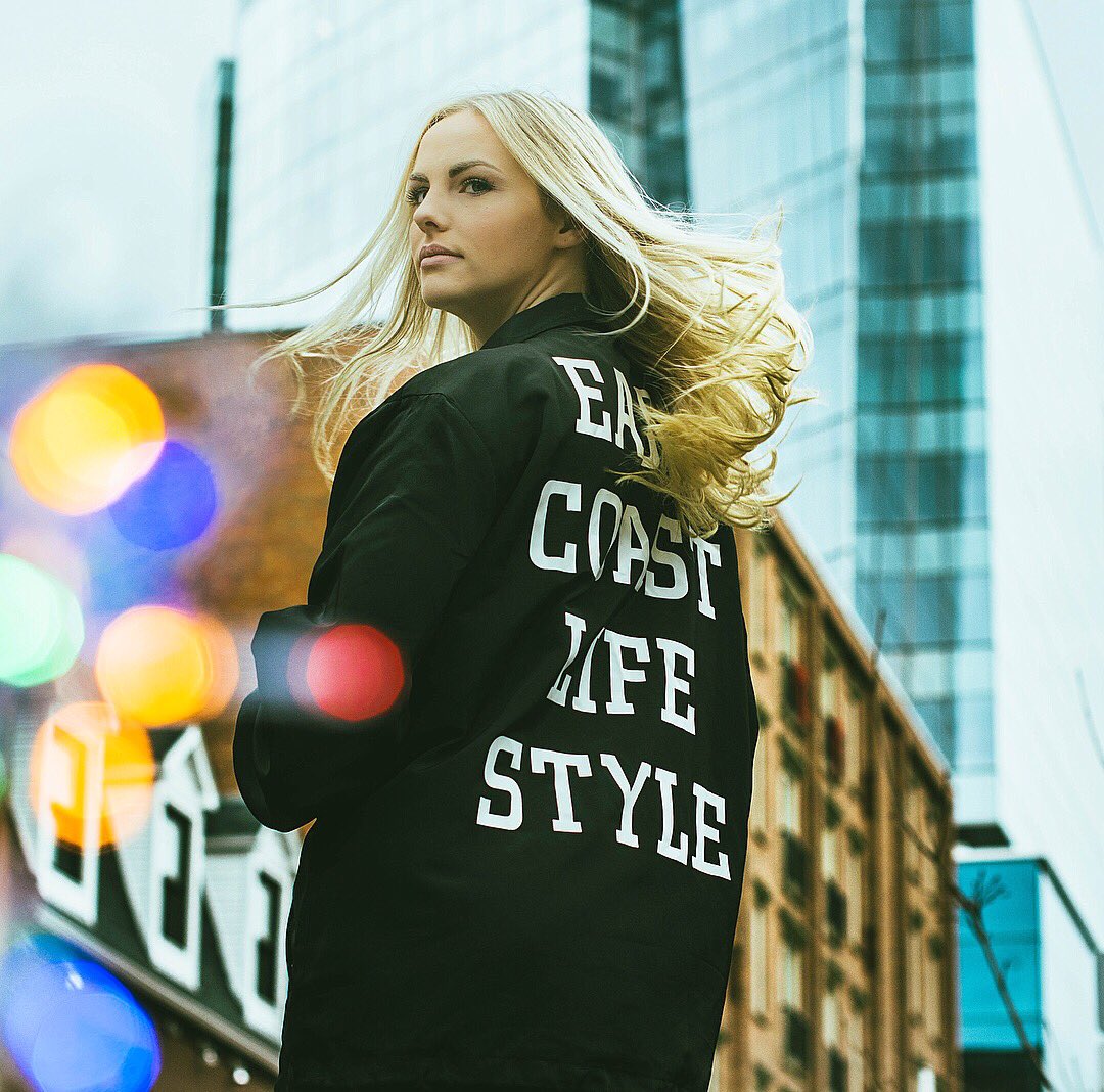 EASTCOASTLIFEST's tweet photo. 30% OFF EVERYTHING ONLINE TODAY WITH PROMO CODE 🎄 BOXINGDAY30 ⛄️  https://t.co/ceaicZUxDY

RETWEET to be entered to win a $100 gift card!! https://t.co/ceaicZUxDY #Giveaway #HappyHolidays https://t.co/xRp44GBDlS