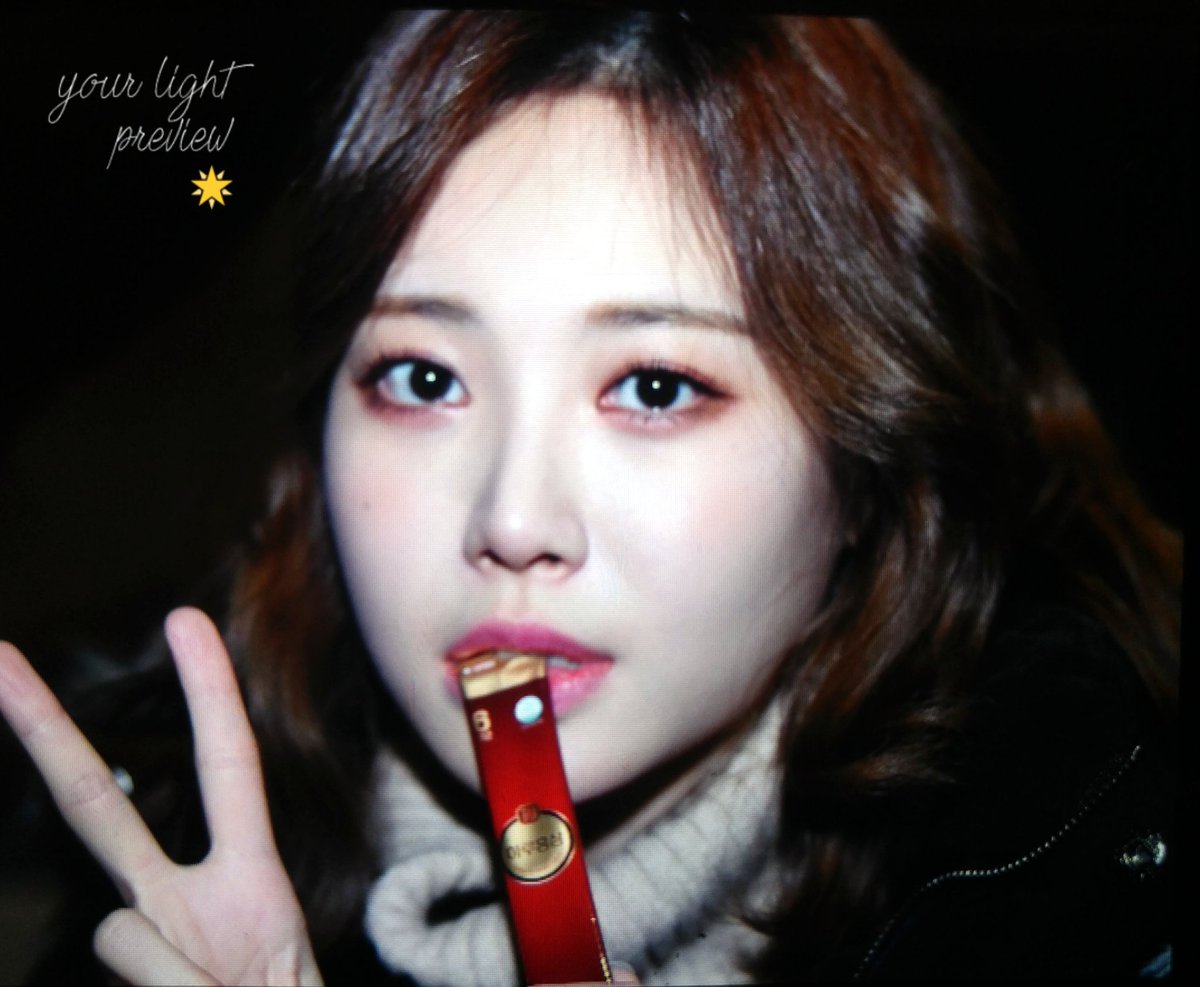 yourlight1106's tweet photo. 171226 위클리 차이나우 퇴근 by 잭콕
#���라 #걸스데이 #yura #girlsday
한국인삼공사 직원분들 다음 광고모델이 여기 있어요!!(?)😎 https://t.co/9SEU9ZTxAL