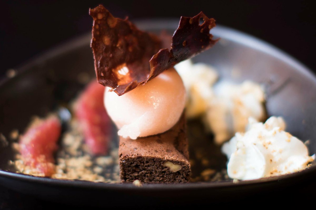 rusticdublin's tweet photo. Life is better with freshly baked chocolate cake
#RusticStone #RestaurantHour https://t.co/eDunWl5HwK