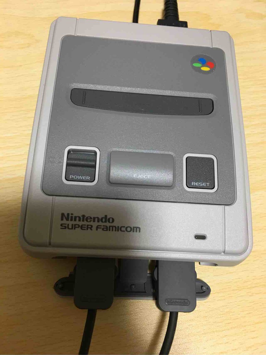 battera_dq's tweet photo. 買っちゃったw
懐かしいソフトがいっぱい！
マリオ、ゴエモン、スト2、エフゼロとか！！ https://t.co/DVxOWFKP7k