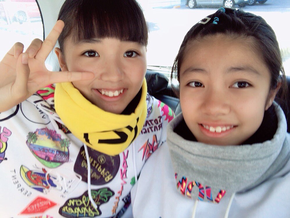 KohaUe's tweet photo. いいねくれたら フォローする。
RTくれたら １億％ フォローします！

#ハンドボール 
#オシャレさんと繋がりたい 
#中高生
#ハリーポッター好き

写メ1枚目、左です...(笑)

とりあえずイイネください！
フォローします☺️❤️ https://t.co/HGu2srztiQ