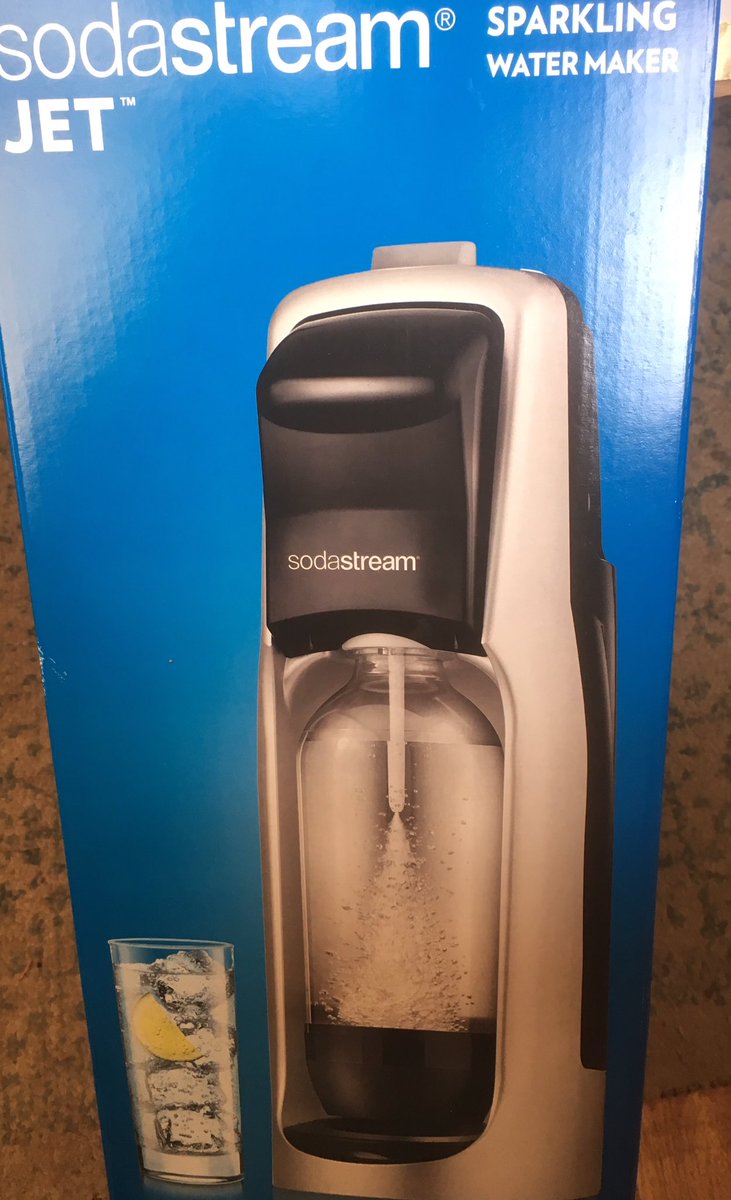 CaleGreenWI's tweet photo. Thanks to Mr #cgwi #calegreenwi #president for this little beauty to help the Phillis household reduce #plasticpollution so I can make my own carbonated water and not buy #bottledwater #reduceplastic #plastic #WIresolution #plasticsoup https://t.co/5QGxd58kK1