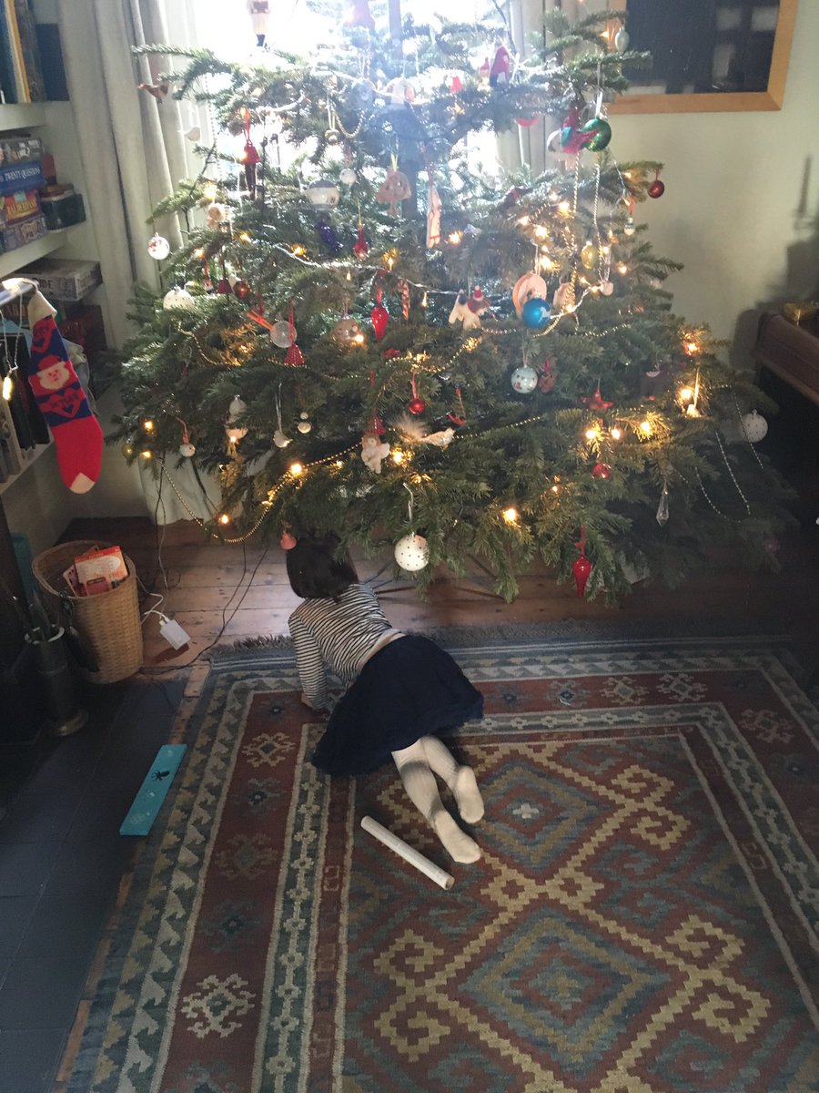 Lolb's tweet photo. Parents say kids prefer the packaging more than the gift. Let's hope so as I apparently purchased an empty tube of @TigerUK1 glow sticks. And now my niece is hunting for an actual gift. Cheers @TigerUK1 for the tears https://t.co/wbZC6xJrOm