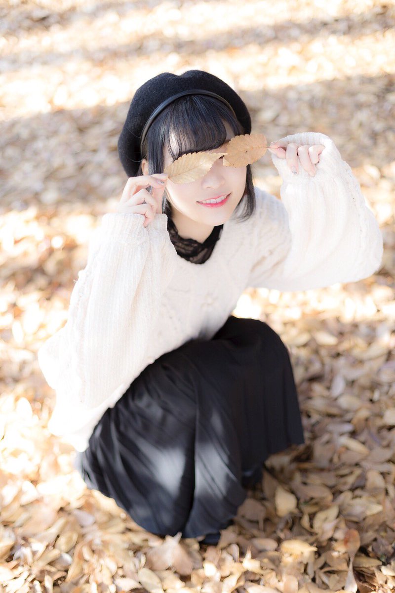 _naohayakawa's tweet photo. いないいない〜ばあっ🍂 https://t.co/bCgqqZQSi4