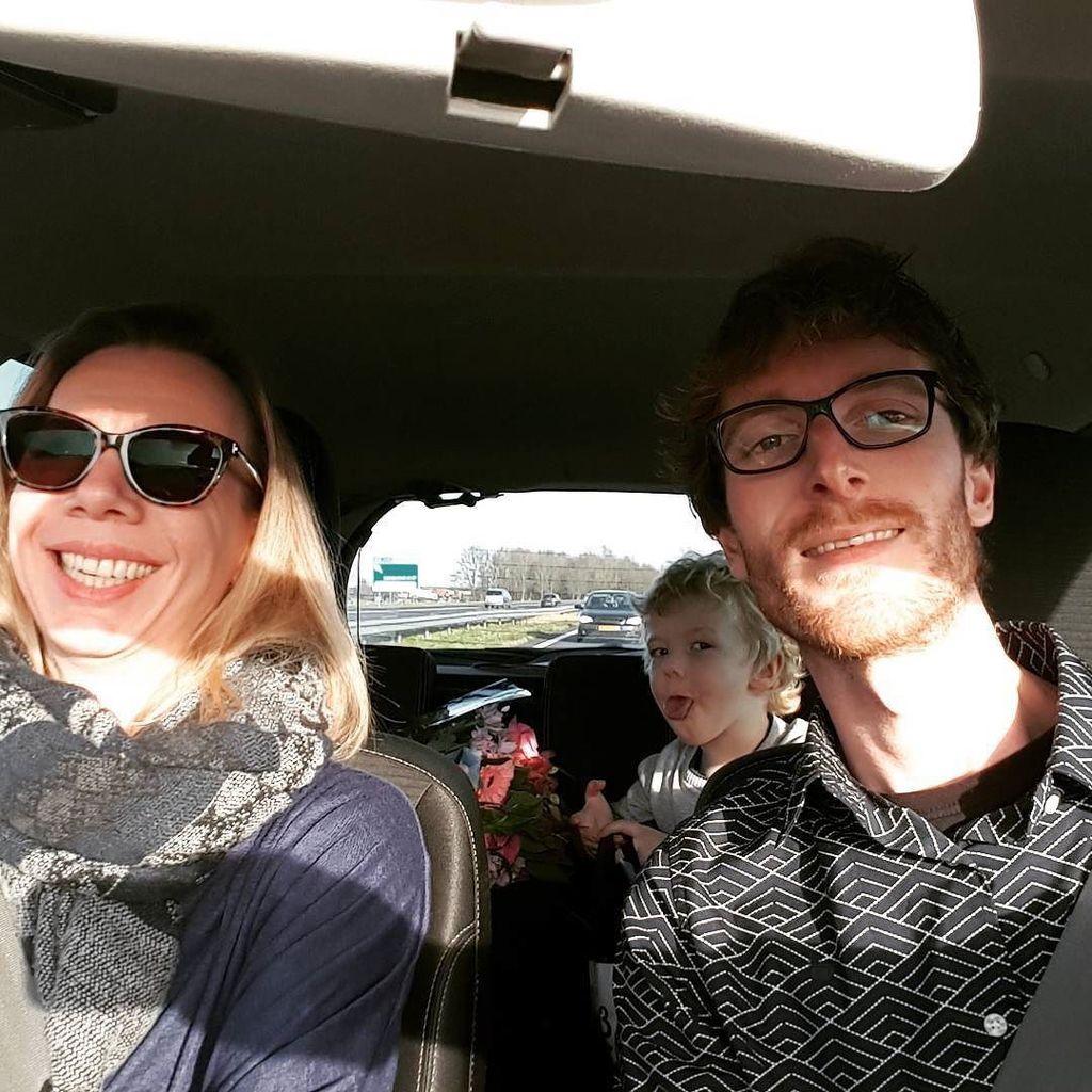 MartyMacValk's tweet photo. Onderweg
#kerstfeest #onderweg #ontheroad #christmas #kerstmis #weihnachten #unterwegs #auto #pkw #car #roosendaal #utrecht #ulrum #computahpapiah #macvalk #top2000 #gezellig https://t.co/YGV62cEKX8