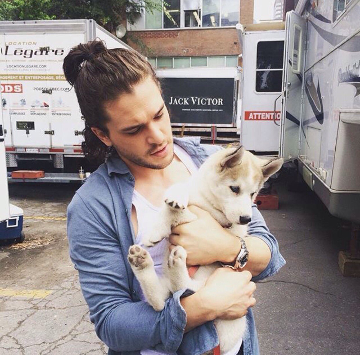 Happy Birthday to our King in the North, Kit Harington      