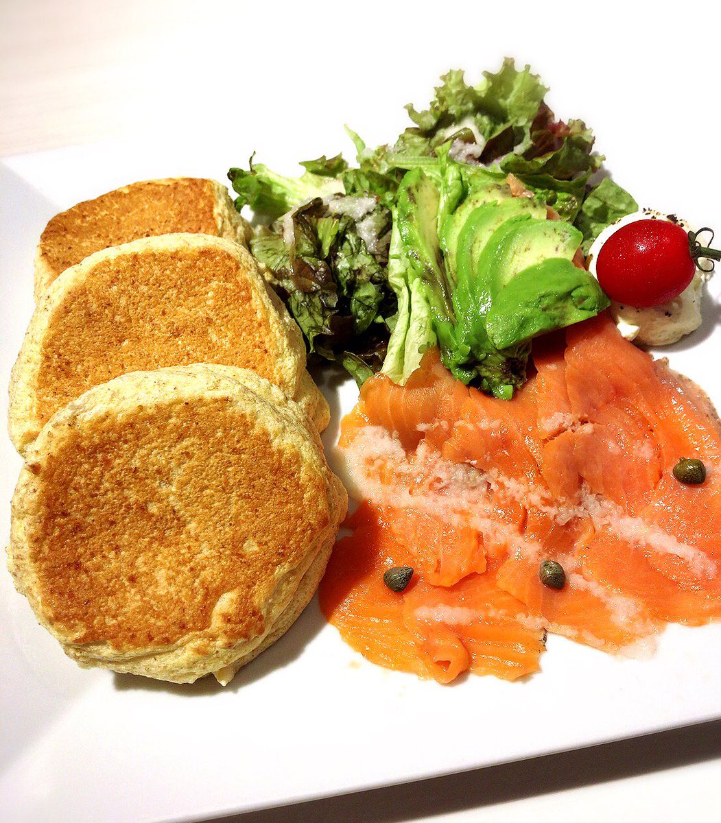 パンケーキ巡り隊 幸せのパンケーキ 渋谷店 サーモンとアボカドのクリームチーズパンケーキ 前回は甘い系を頼んだので今回はミール系を パンケーキ サーモンアボカドは安定に美味しい ミール系は全粒粉のパンケーキなので 甘い系とまた違った食感 パンケーキ巡り隊 幸せのパンケーキ 渋谷店 サーモンとアボカドのクリームチーズパンケーキ 前回は甘い系を頼んだので今回はミール系を パンケーキ サーモンアボカドは安定に美味しい ミール系は全粒粉のパンケーキなので 甘い系とまた違った食感