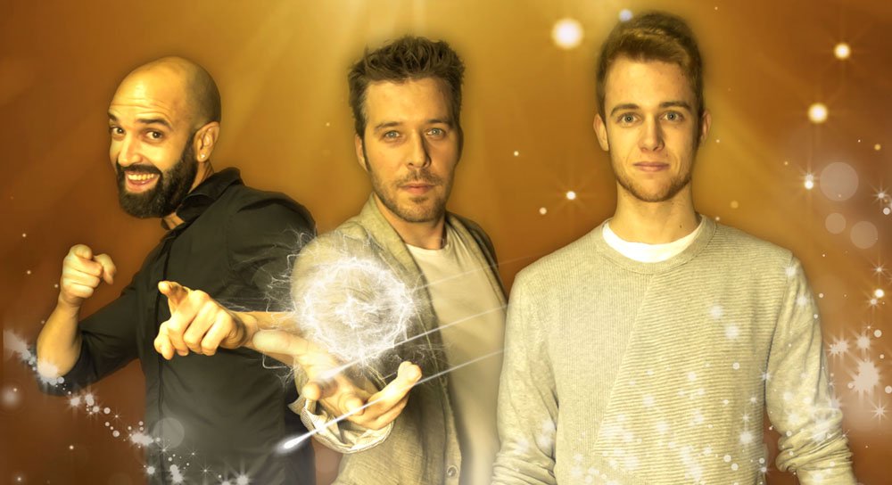 Hoy empieza la verdadera magia: ilusionismo y humor para toda la familia con <a href="/piterpardo1/">Piter Pardo</a> <a href="/seluXL/">seluXL</a> y <a href="/nuelgalan/">NUEL.GALAN</a> #NavidadesMágicas
✨ bit.ly/NavidadesMagic…