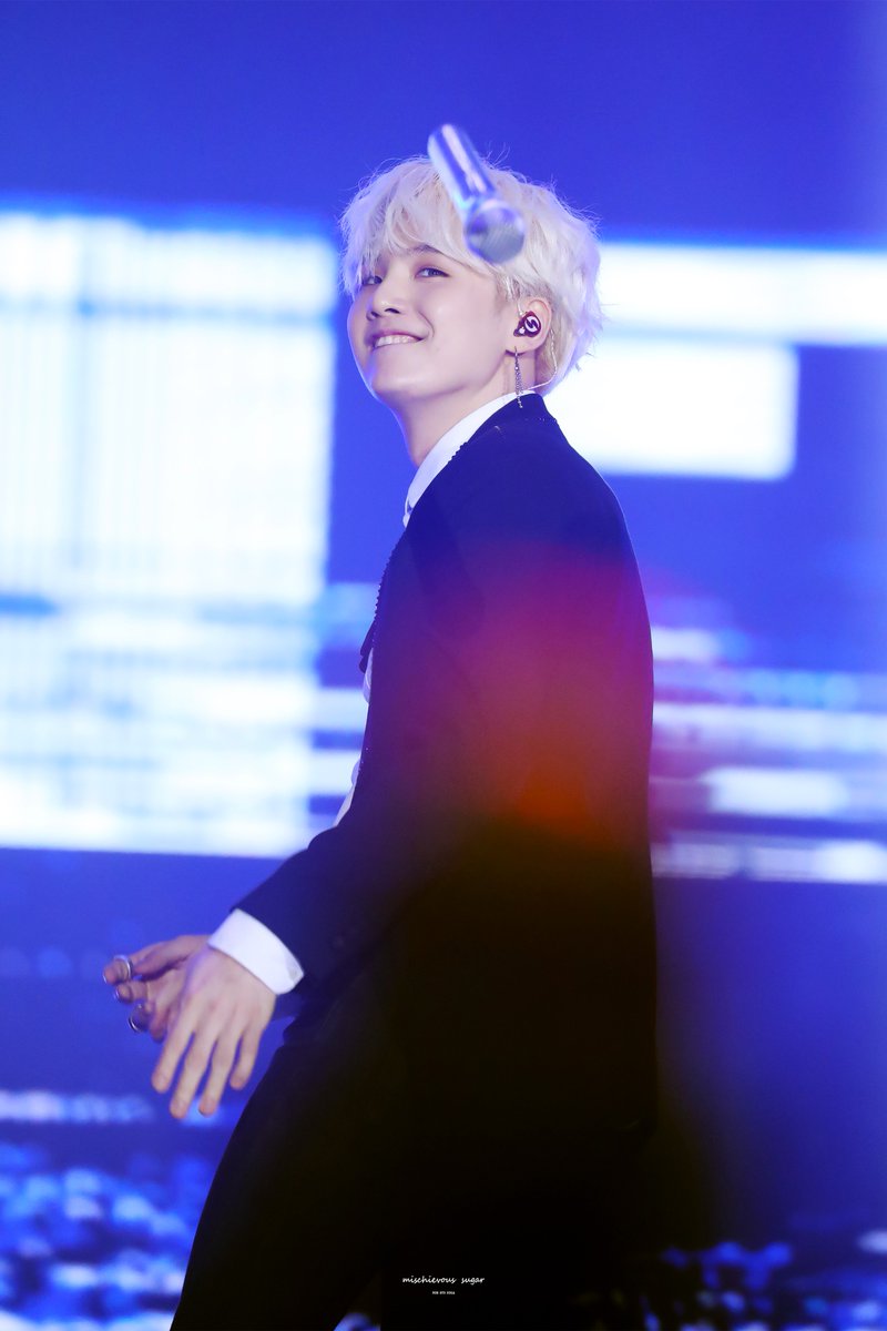 171225 #방탄소년단 #BTS #SUGA #슈가 #윤기 <a href="/BTS_twt/">방탄소년단</a> 
M  I  C    D  r  o  p