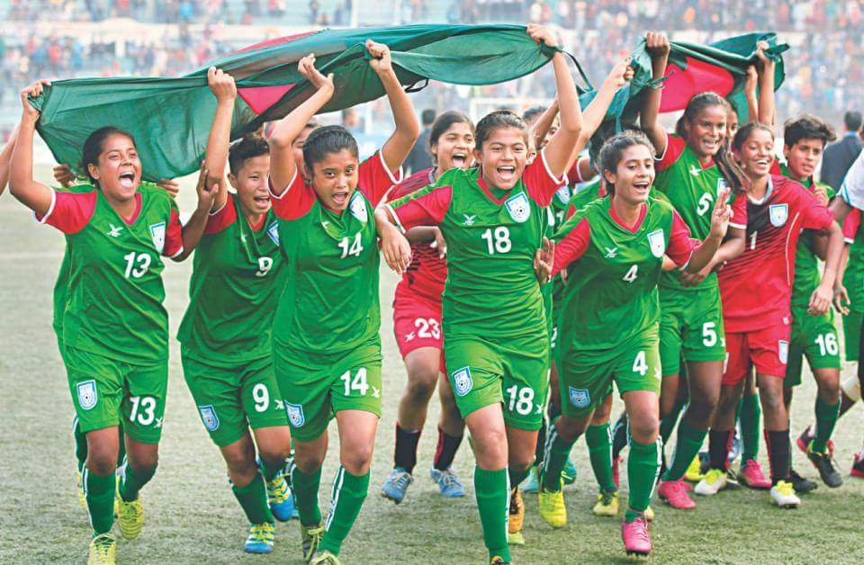 BCF_BCCB's tweet photo. Congratulations Bangladesh Under 15 Women Soccer Team. They are the best team in South-east Asia and SAFF under 15 soccer champion! #Girlspower #Supergirls #BCF_CANADA #BCCBSPORTS @dailystarnews @NewAgeBDcom @CBN24dotCA @bccbmtl https://t.co/dyupXu3dy0