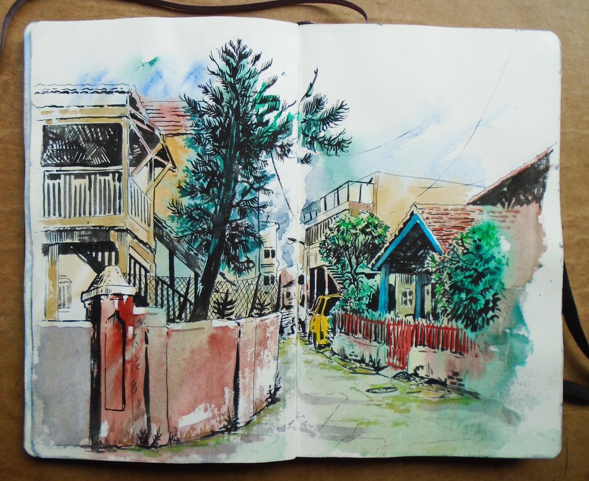 girishmalap's tweet photo. Here goes another wonderful year, 2017. 
 It was a great learning experience to see people from  various walks of life and backgrounds come together and sketch on Urban Sketching meets. It  opened doors for me to meet new people and learn from them at the same  time. https://t.co/rQ6DBDH59J