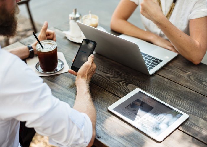 ChatBotConfRu's tweet image. Как блокчейн-сети могут повлиять на ИИ? 🤓 Подробнее  » goo.gl/w23sHk #ChatBotConfRU