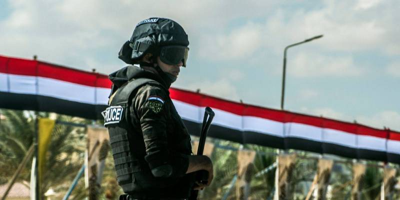 LOrientLeJour's tweet photo. En #Égypte, quinze hommes jugés coupables de "terrorisme" exécutés par pendaison https://t.co/MU0pmbCacR https://t.co/9WfhybR2FR